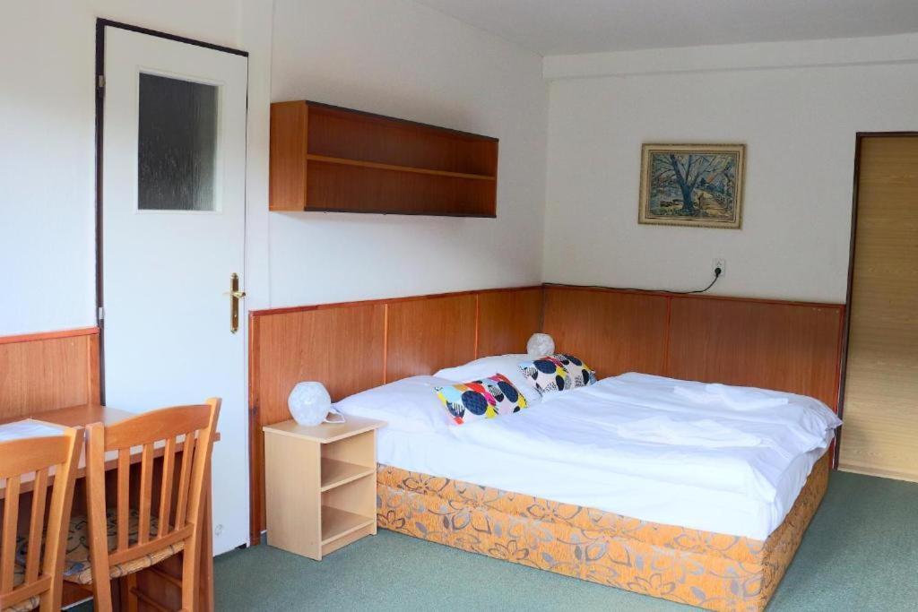 Hotel Maredis Rero Корженов Экстерьер фото